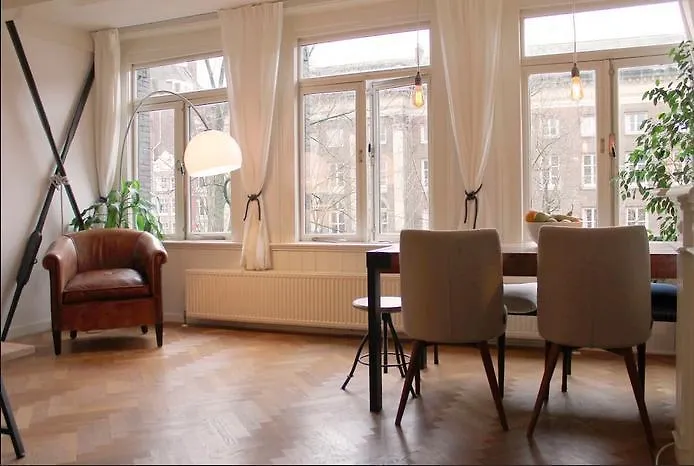 2 Houseboat Suites Amsterdam Prinsengracht Bed & Breakfast