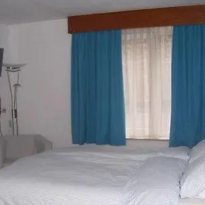 https://dionysos.valkenburgaandegeul-hotels.com