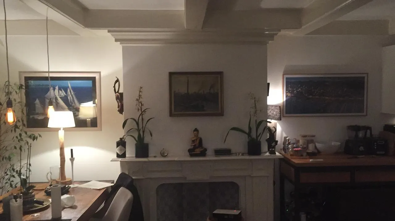 2 Houseboat Suites Amsterdam Prinsengracht Bed and Breakfast